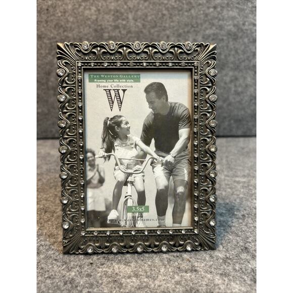 Picture Frame Silver-Tone Rhinestones Frame 3.5x5” Photo The Weston Gallery - Picture 1 of 5